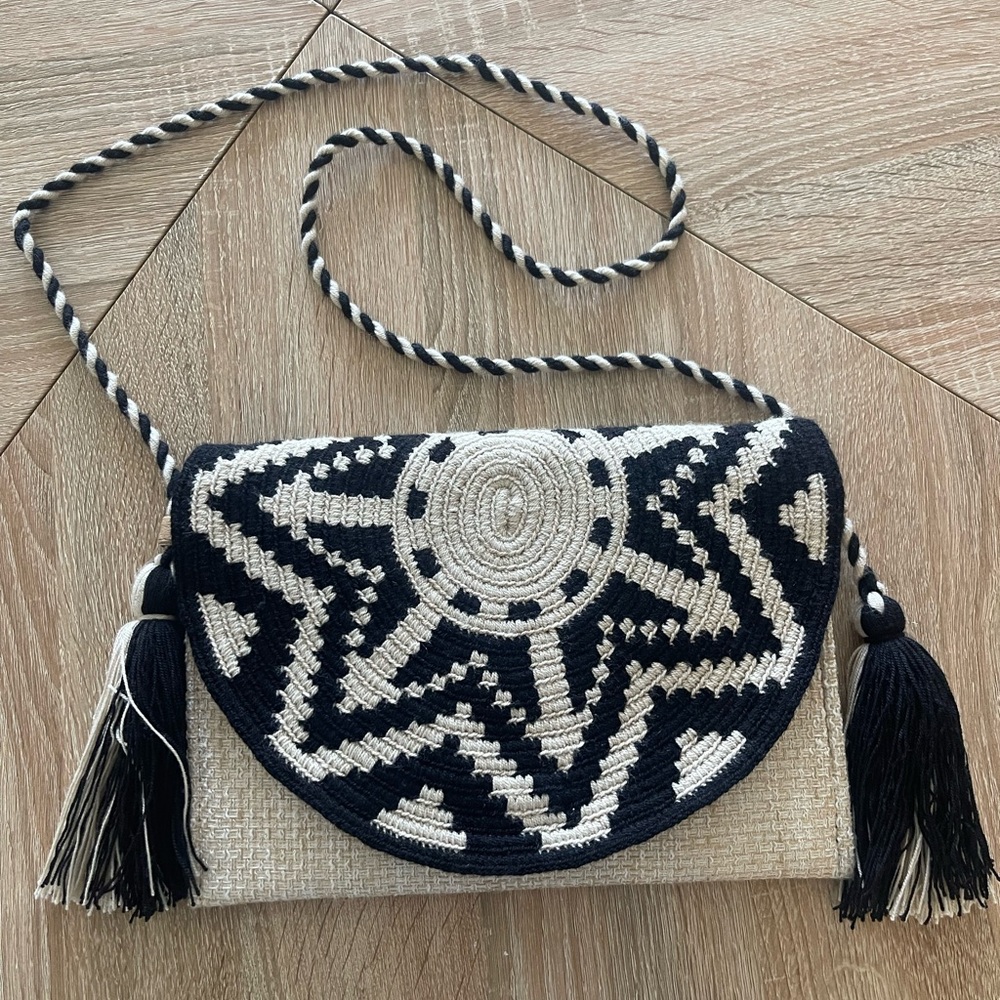 Handwoven Black & Cream Crossbody Clutch from Colombia